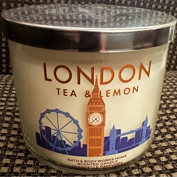 Bath & Body Works 14.5 oz 3 wick candle LONDON TEA & LEMON. HTF - Picture 1 of 3